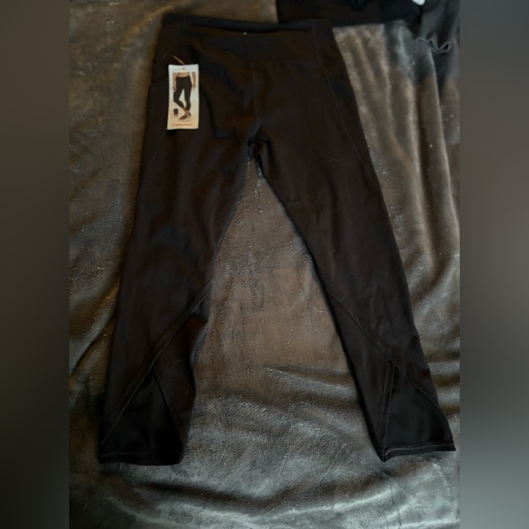 Head Pants - Head Black Polyester/Spandex Athletic Pants Size Small.  New With Tags.